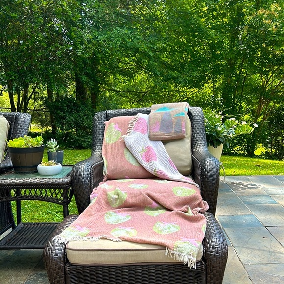 Organic Cotton Strawberry Wrap Travel Blanket Swim Sarong Hand Loom Weave NEW! - Picture 9 of 17